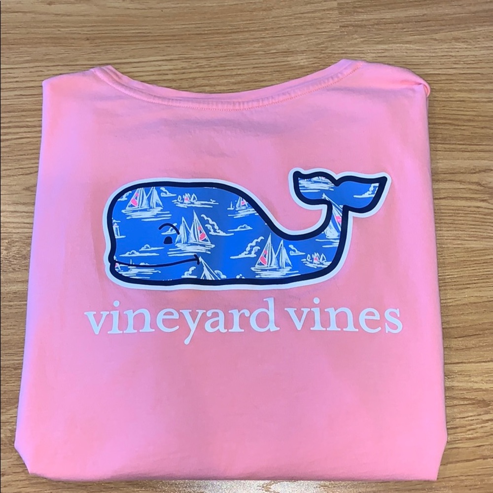 Vineyard Vines Tee shirt